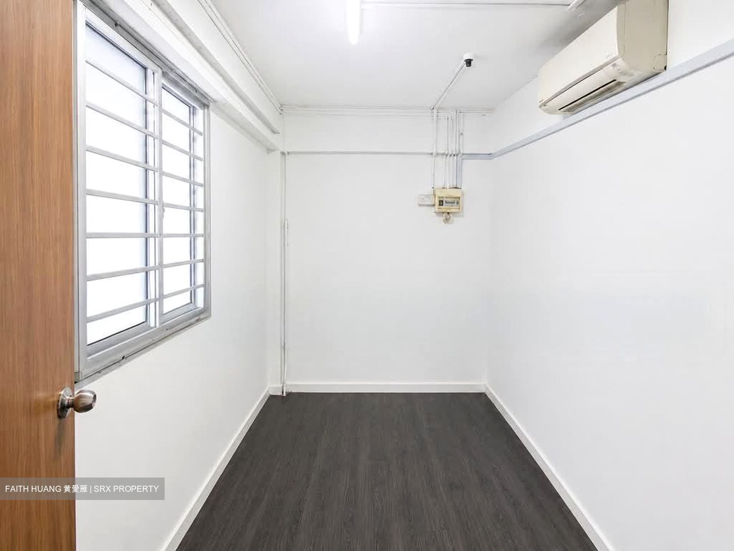 Hougang Avenue 1 (D19), Shop House #589187501